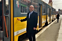 Mlžení, lži, nulová sebereflexe a obrovská ega, nebere si servítky...