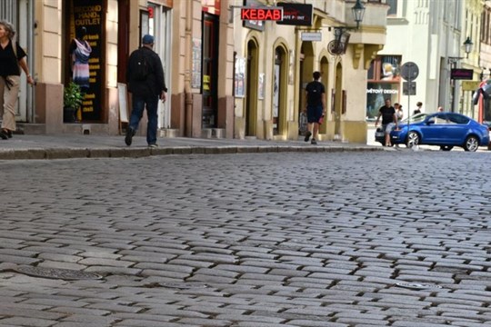 Rooseveltova ulice dostane nový povrch