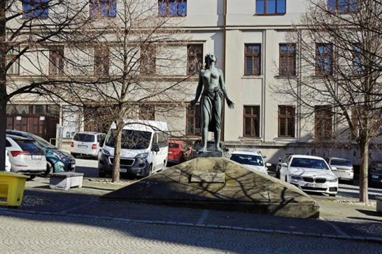 Domažlice opraví pomník, který připomíná oběti nacismu