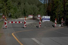 Zakonzervované mosty u Kfel už opravuje nová firma, provoz je stále...