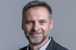 Nevím, nerozumím, neřeknu, zeptám se, uvidíme. Co vlastně dělá...