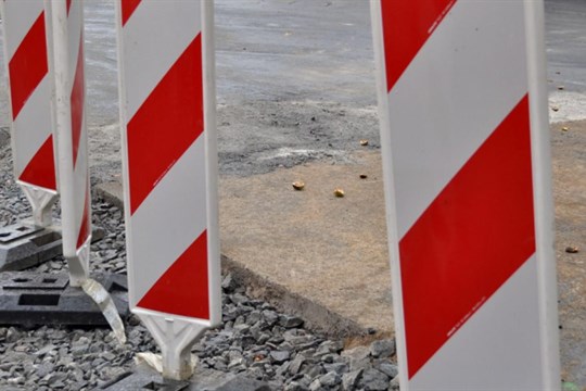 Koterovská ulice je stále uzavřená