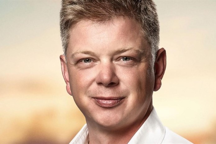 Komentář Pavla Šindeláře: Udržíme si v EU důstojné postavení i po prezidentských volbách?