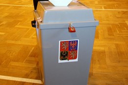 Ve 2. kole se v senátním obvodu Domažlice střetnou Látka (ANO) a...