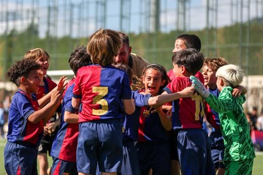 FC Zlín bude hostit historicky první Barca Academy Camp v Česku. Akademií prošel Messi, Puyol nebo Yamal