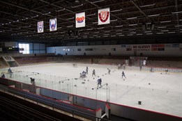 V Klatovech řeší malér, zimní stadion zůstává uzavřený, únik čpavku vyšetřují policisté