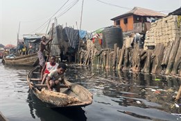 Linda Piknerová: Africké Benátky aneb v největším plovoucím slumu...