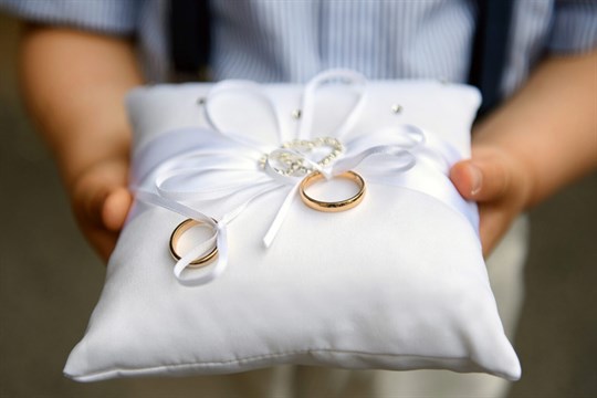 Sňatků ve Zlíně a okolí vloni přibylo. Páry se nejčastěji braly na radnici, oblíbeným dnem byl 7. červen