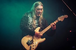 Plzeňská hudební scéna přišla o legendu, zemřel známý kytarista, který spolupracoval i s Alešem Brichtou