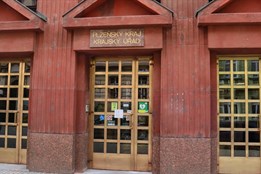 Alarmující výsledky auditu: Z krajské společnosti mizely milony