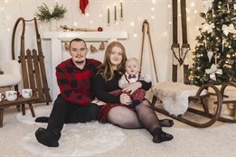 Slunce je pro malého Mattea nepřítelem: Rodina z Volduch bojuje se vzácným albinismem