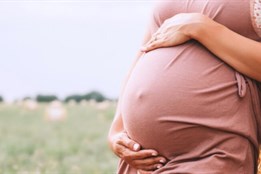 Uherskohradišťská nemocnice zavádí novinku v prenatální péči. Bezrizikový test z krve odhalí genetické odchylky už v těhotenství