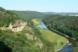 Výhled, který vám vyčistí hlavu. Objevte jarní kouzlo Krašova 