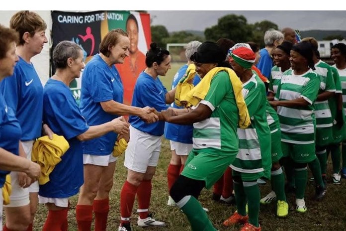 Foto z International Grannies Football Tournament 2025