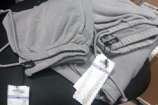 Kvůli neúspěšné krádeži tepláků možná půjde do tepláků