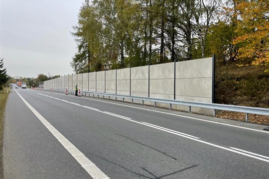 Velká rekonstrukce u Šlovic. Starý beton nahradí ocel, řidiči musí počítat s omezením