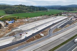 Z bývalé celnice moderní zázemí: Rozvadov na D5 spouští rekordní...